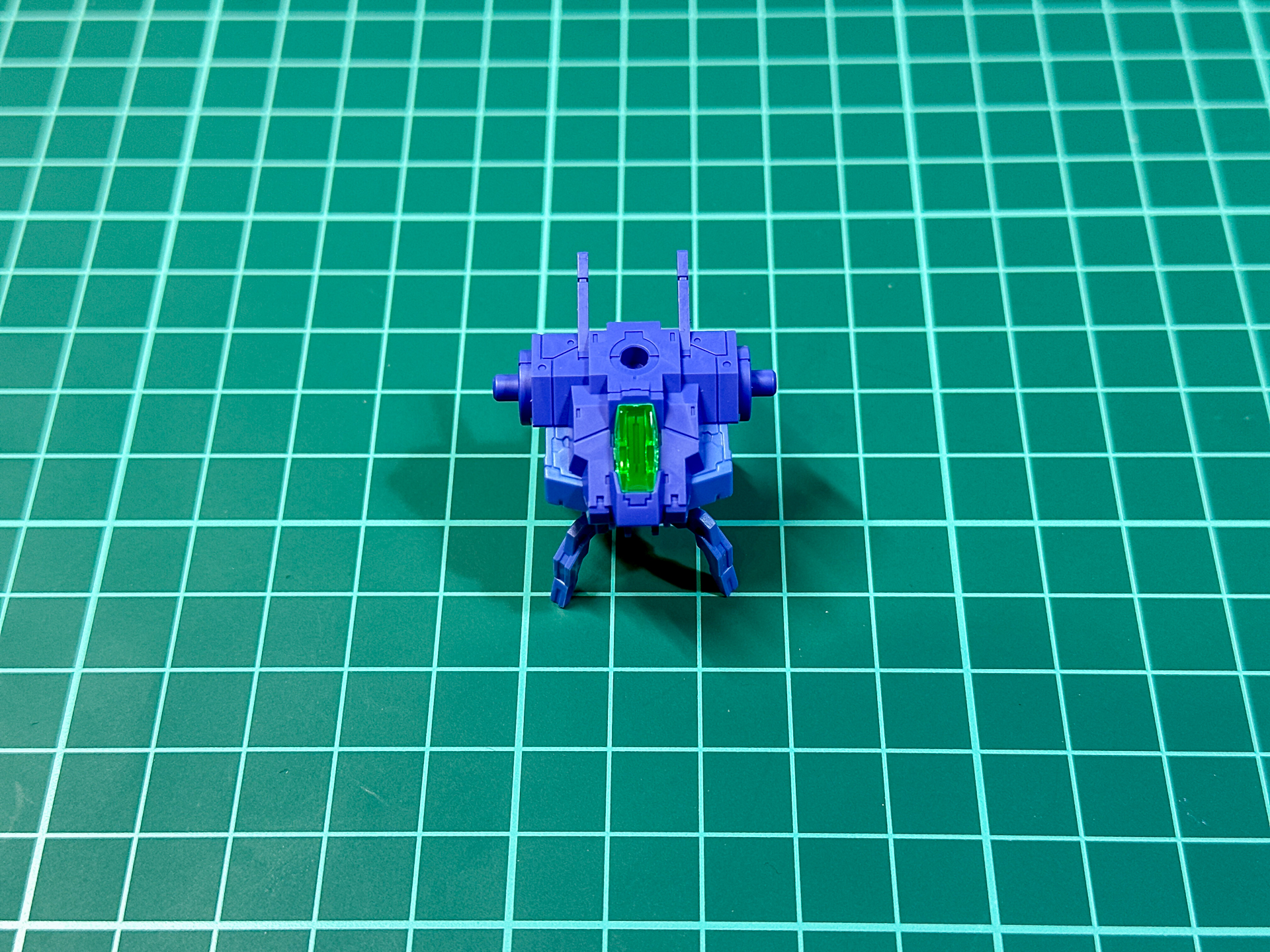 完成したフルアーマーロイロイ。側面に接続軸が追加されたため拡張性が向上しています。