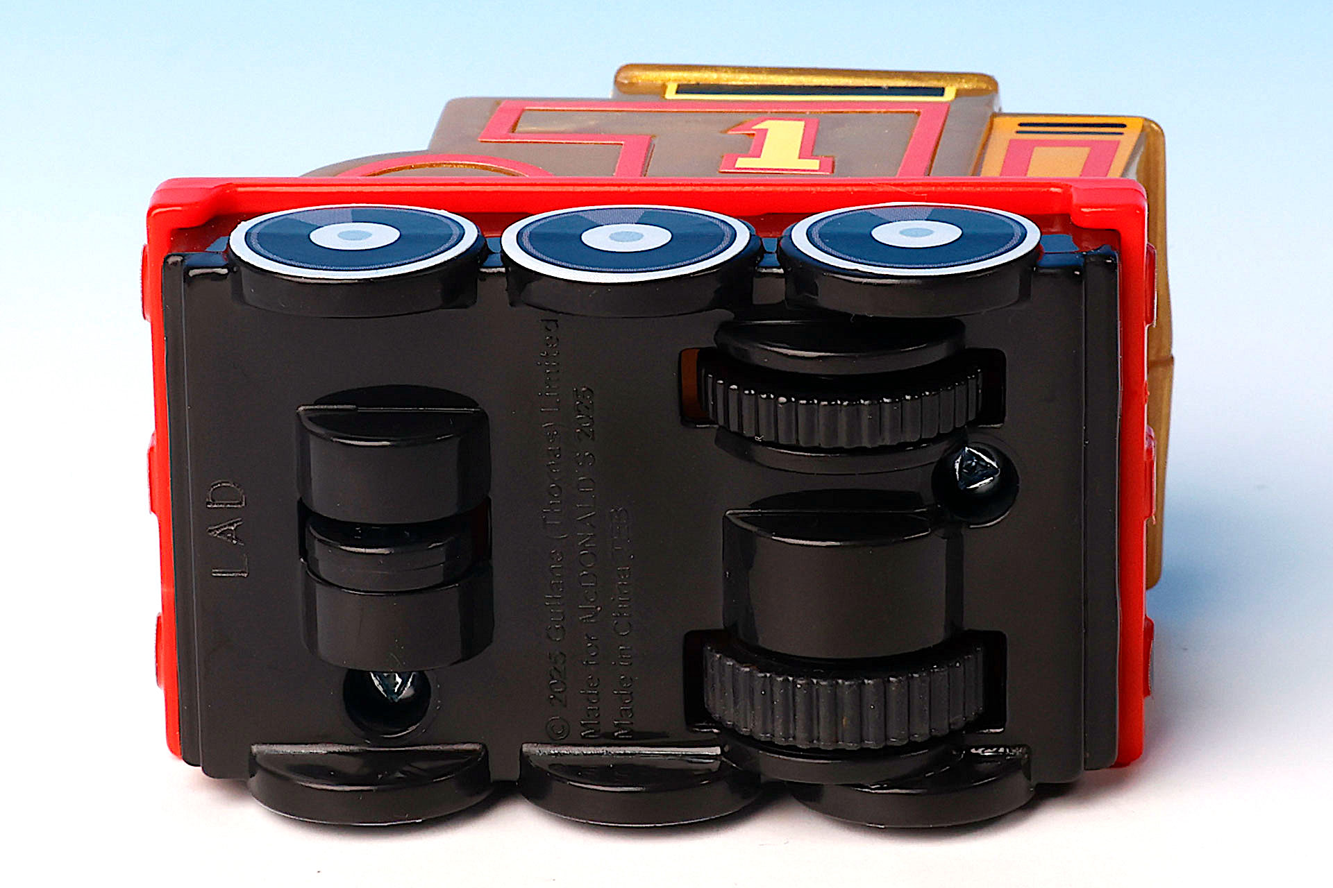 底面には車輪が付けられている