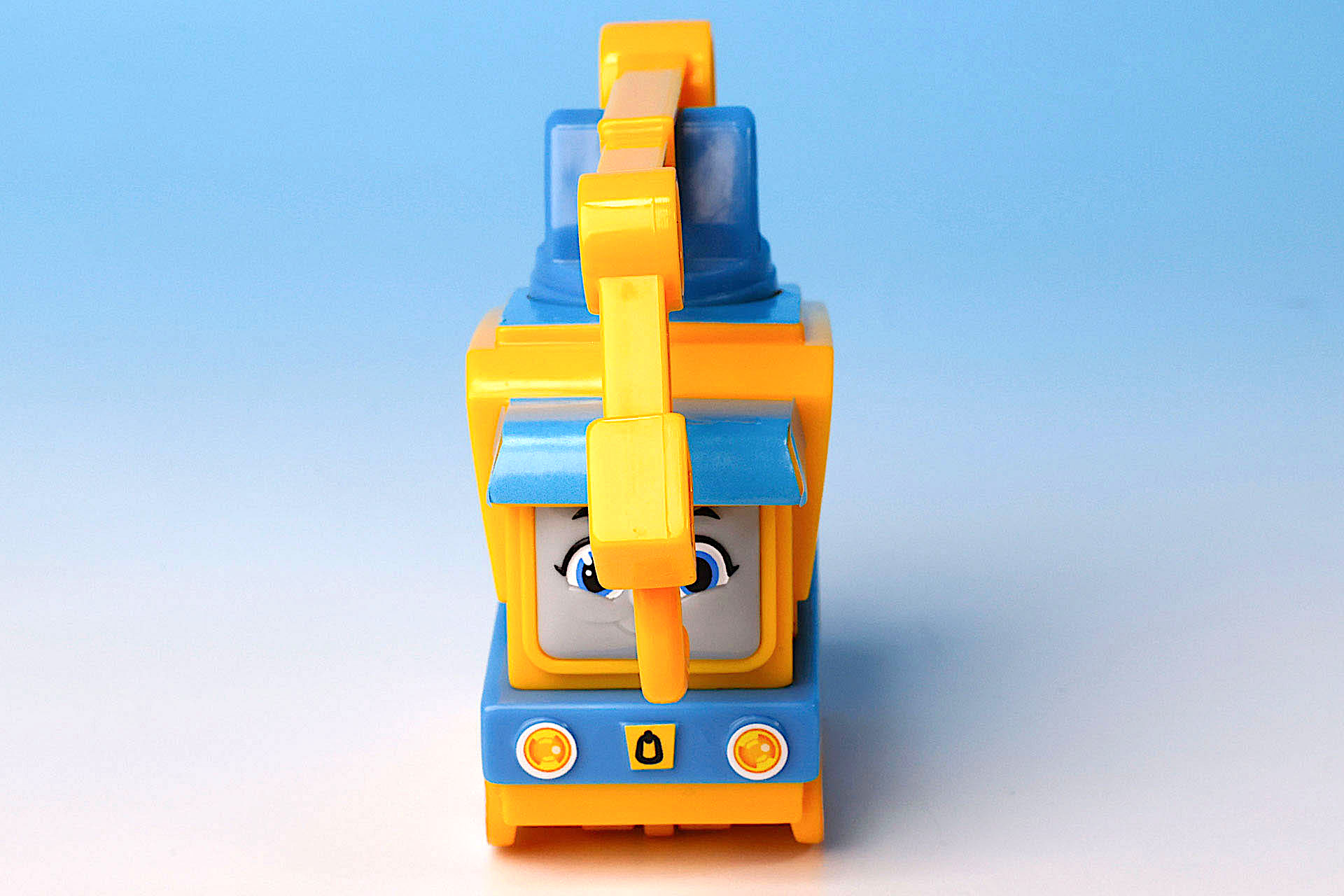 アームが取り付けられているのが特徴的だ