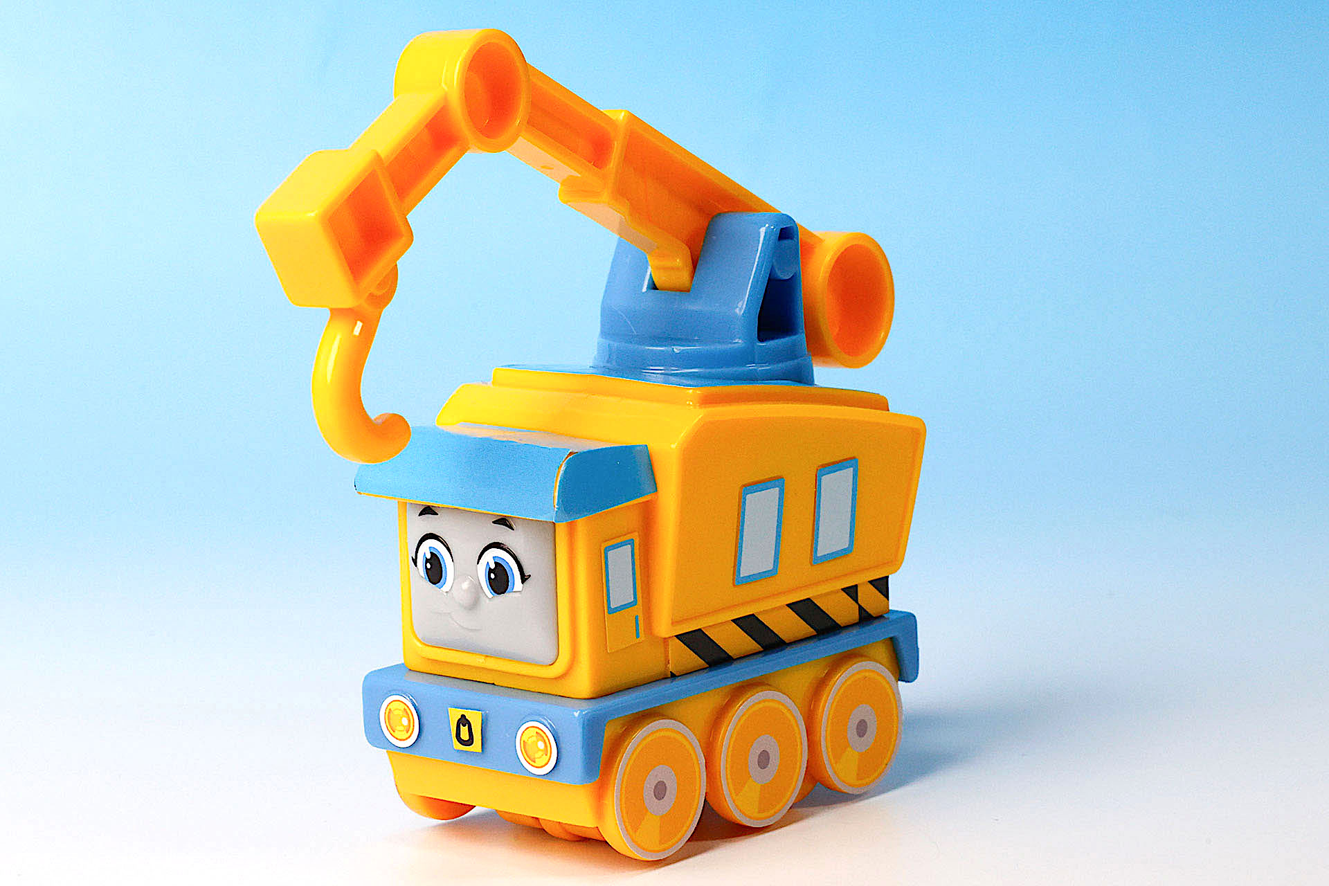 女性らしいかわいい表情になっている