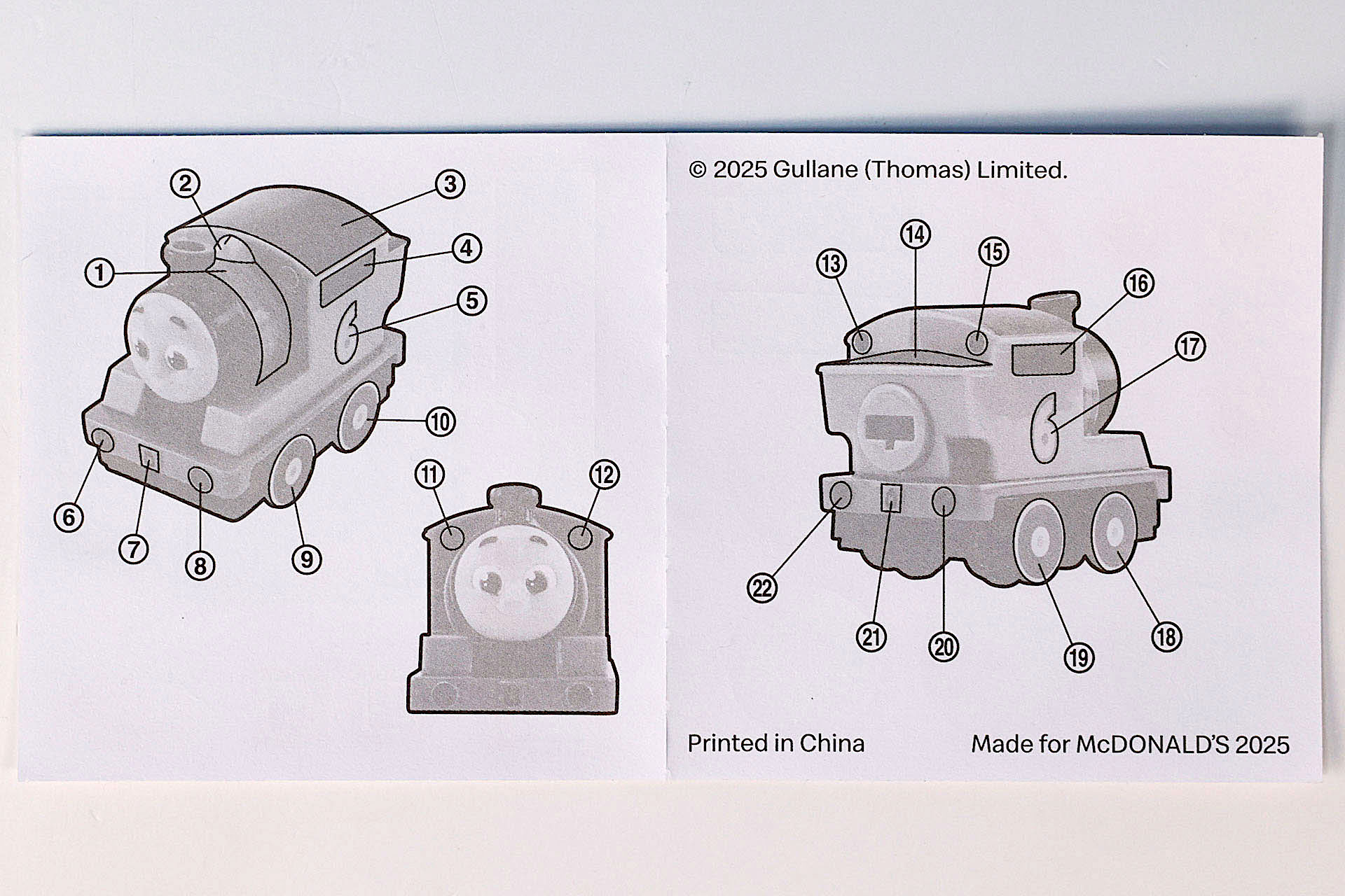 シールを貼る場所は比較的シンプルである