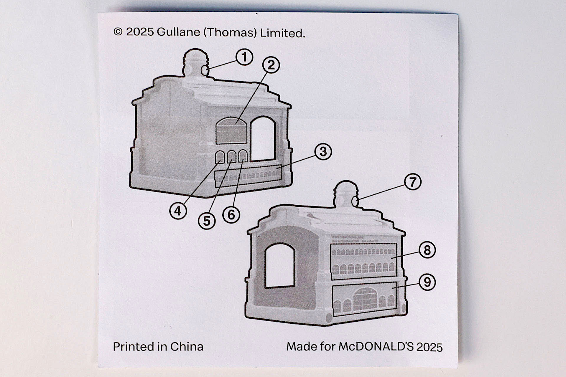 シールの点数は少なめとなっているので、すぐに貼ることができるだろう