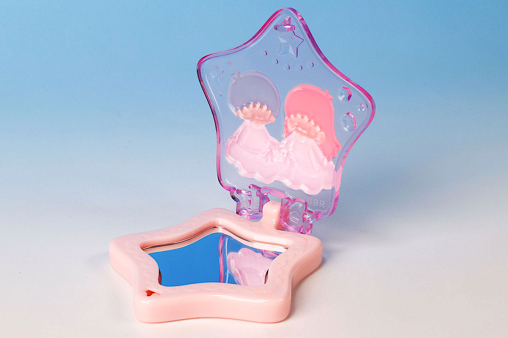 フタ部分はこのように開けることができる