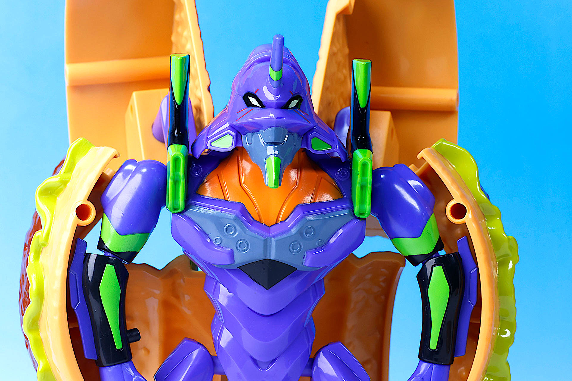 初号機らしい色合いもバッチリ再現されている