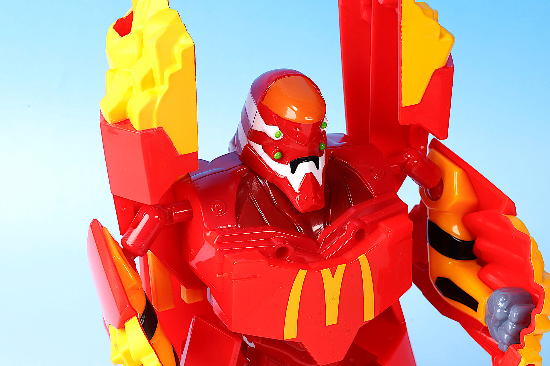 アップではバッチリ弐号機のスタイルに見える