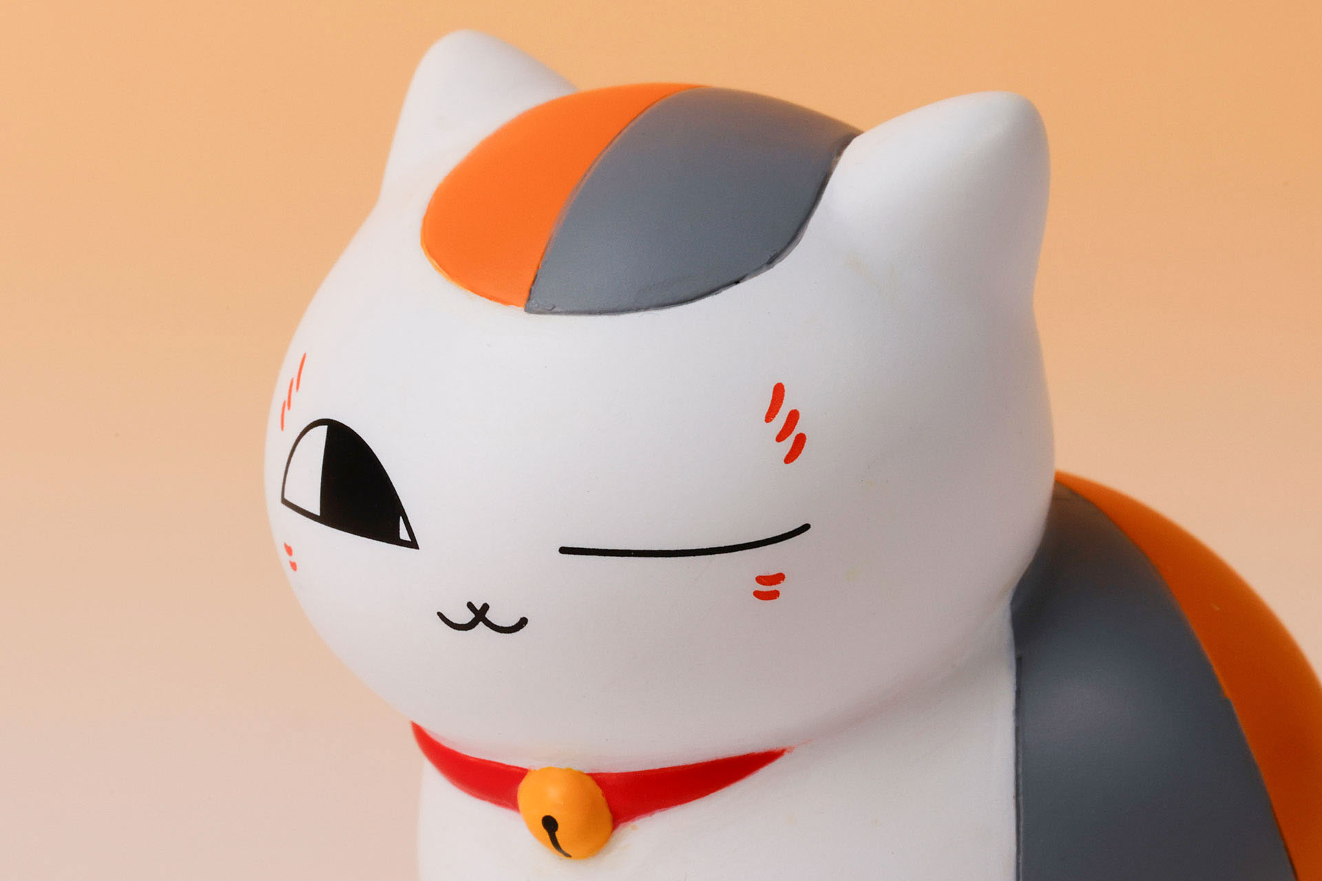 目の形が特徴的だ