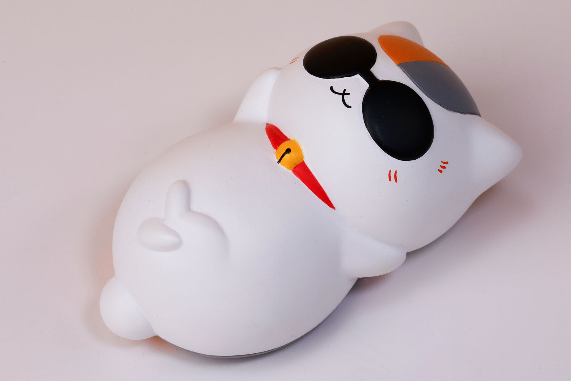 リラックスしたニャンコ先生の姿が！