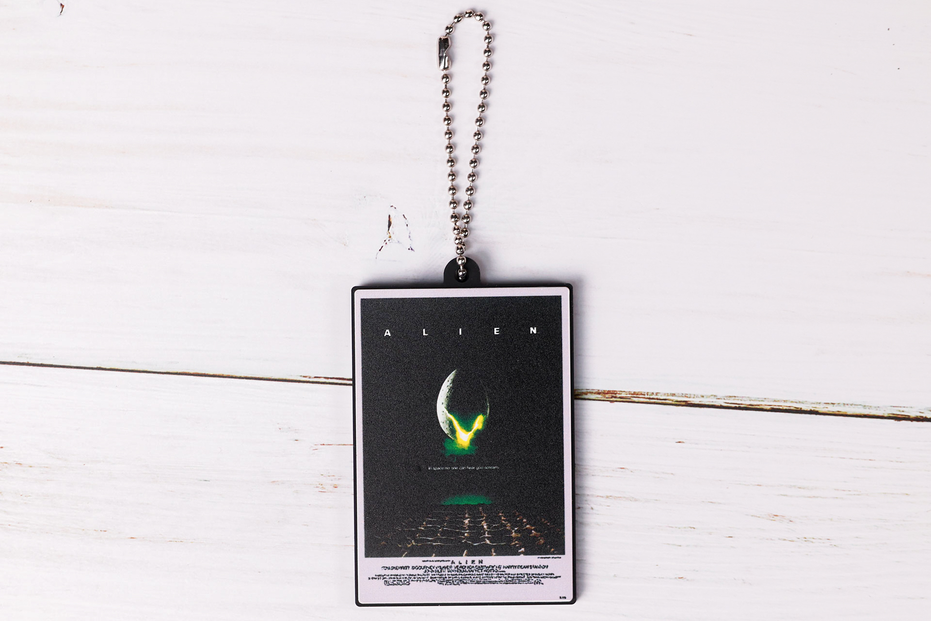 映画「エイリアン」のポスターがラバーマスコットで登場