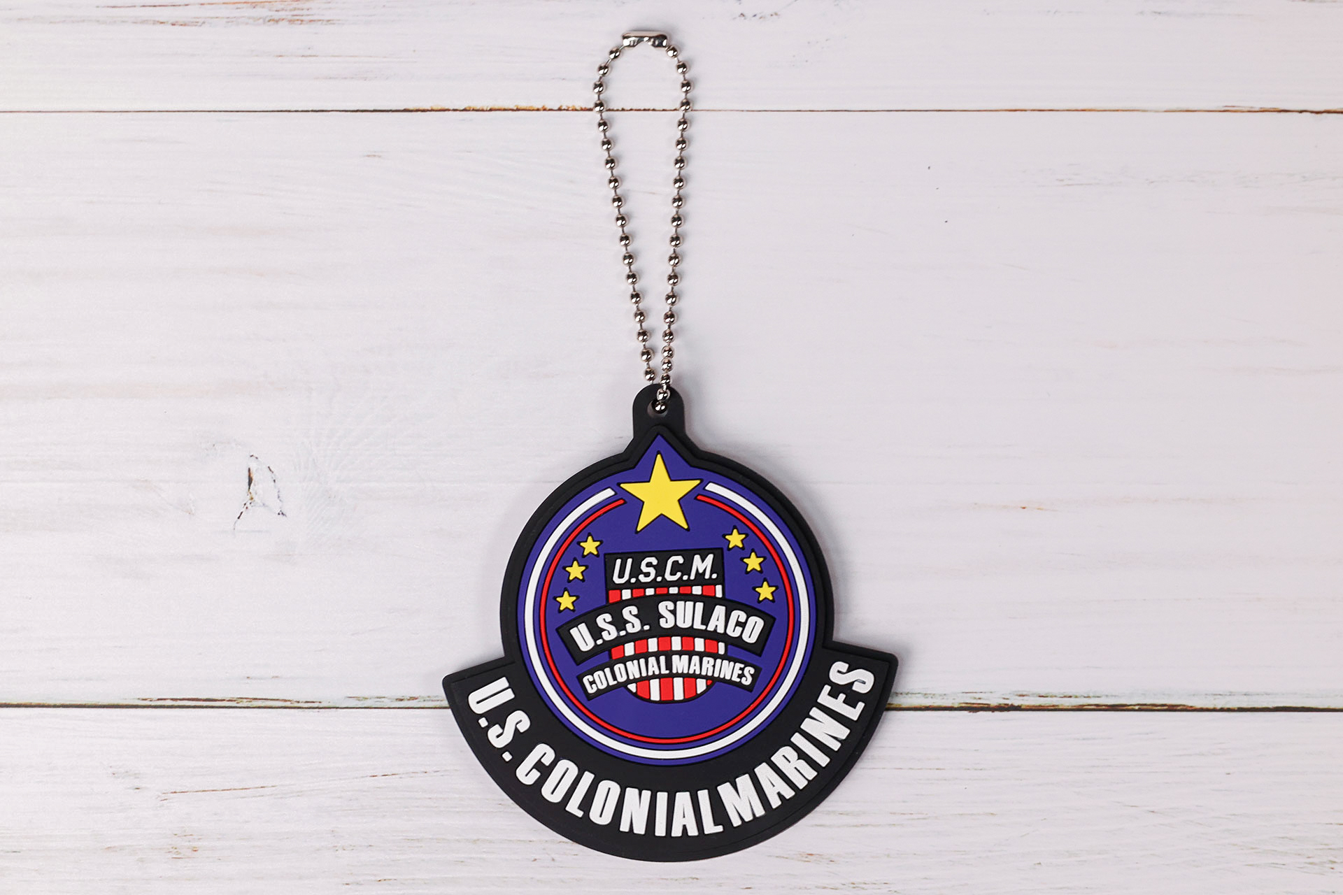 「エイリアン2」に登場したスラコ号のロゴマークがモチーフ