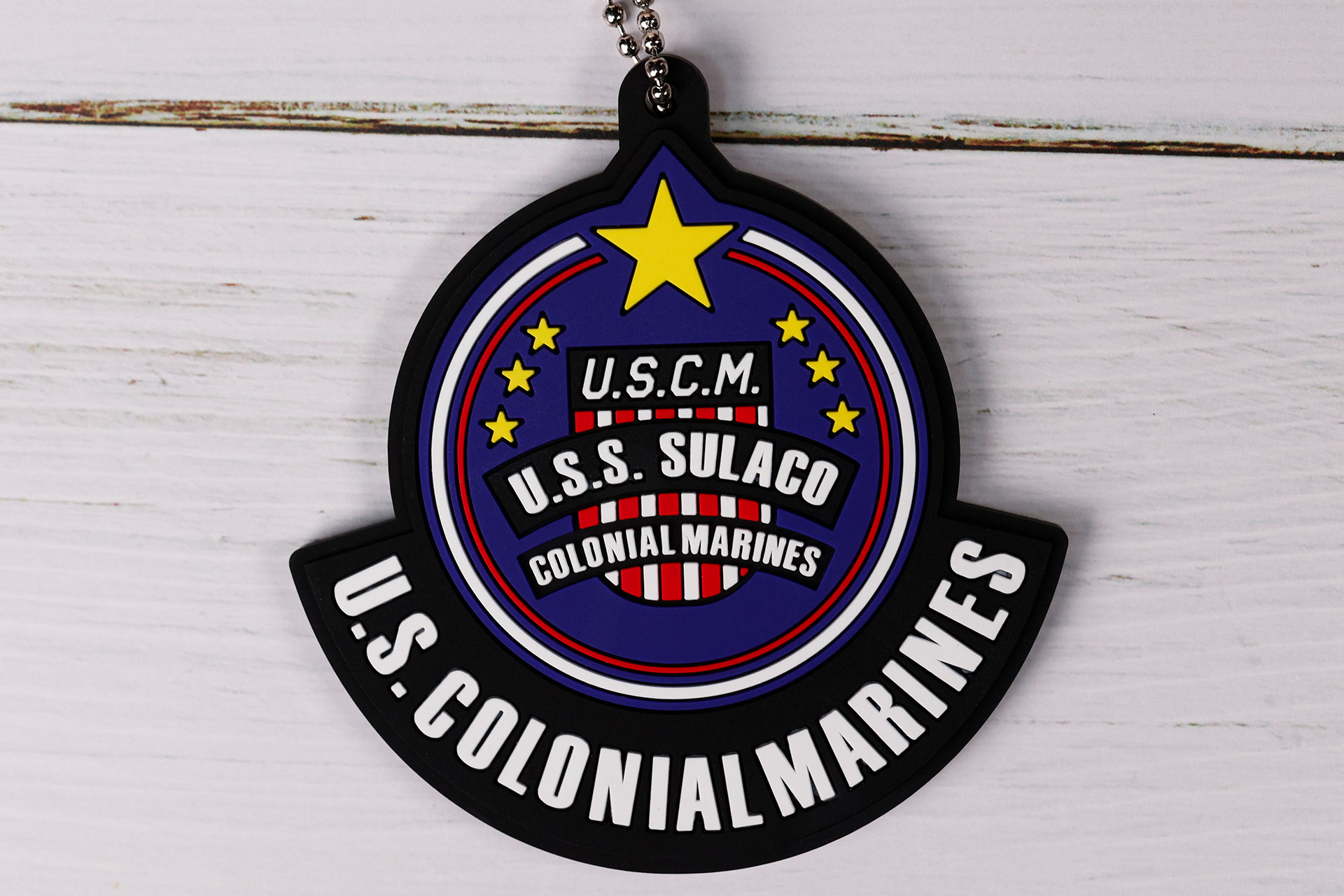 まるで軍隊のロゴマークのようだ