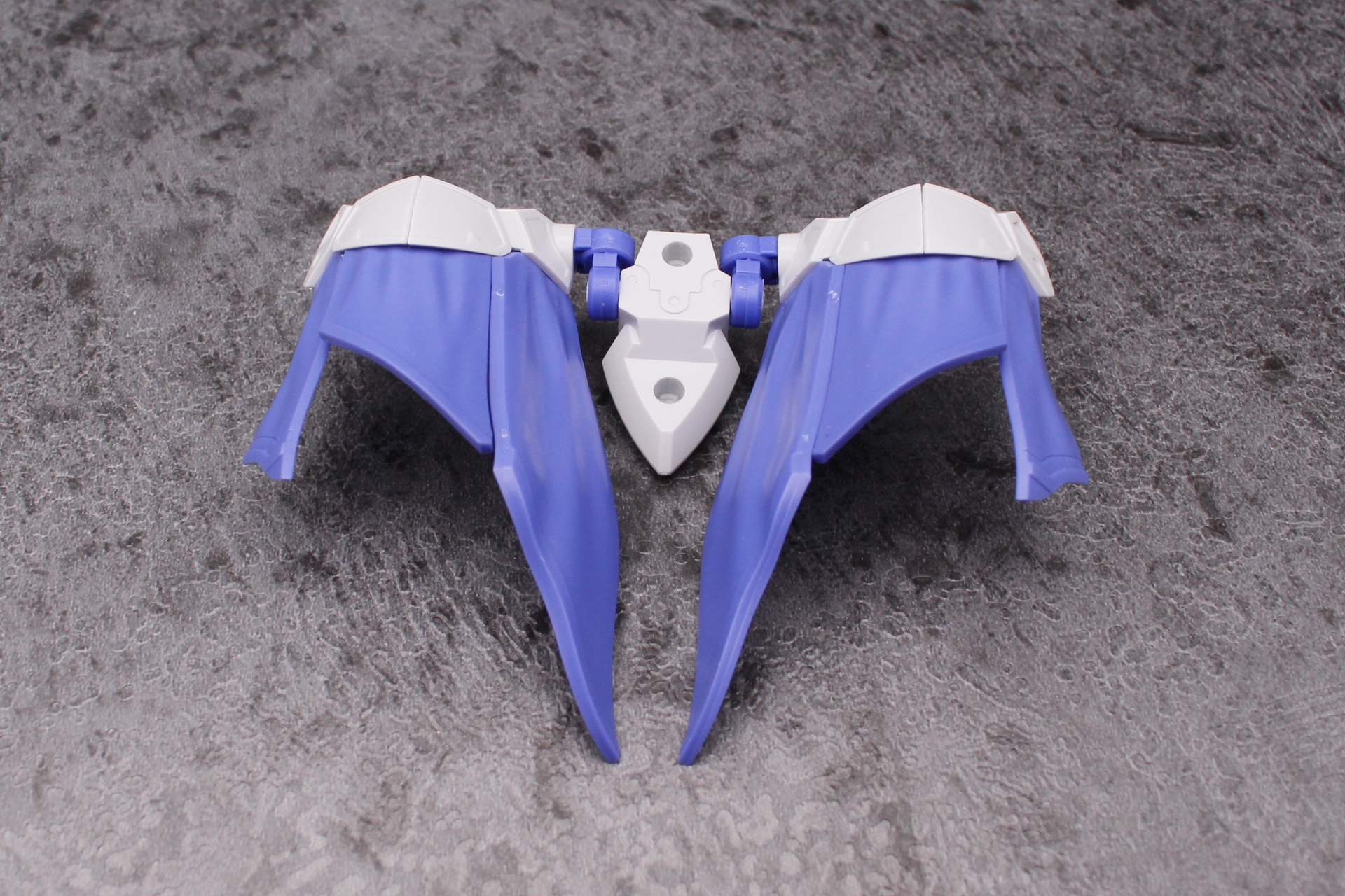 アーマーをハーネスに取り付ける