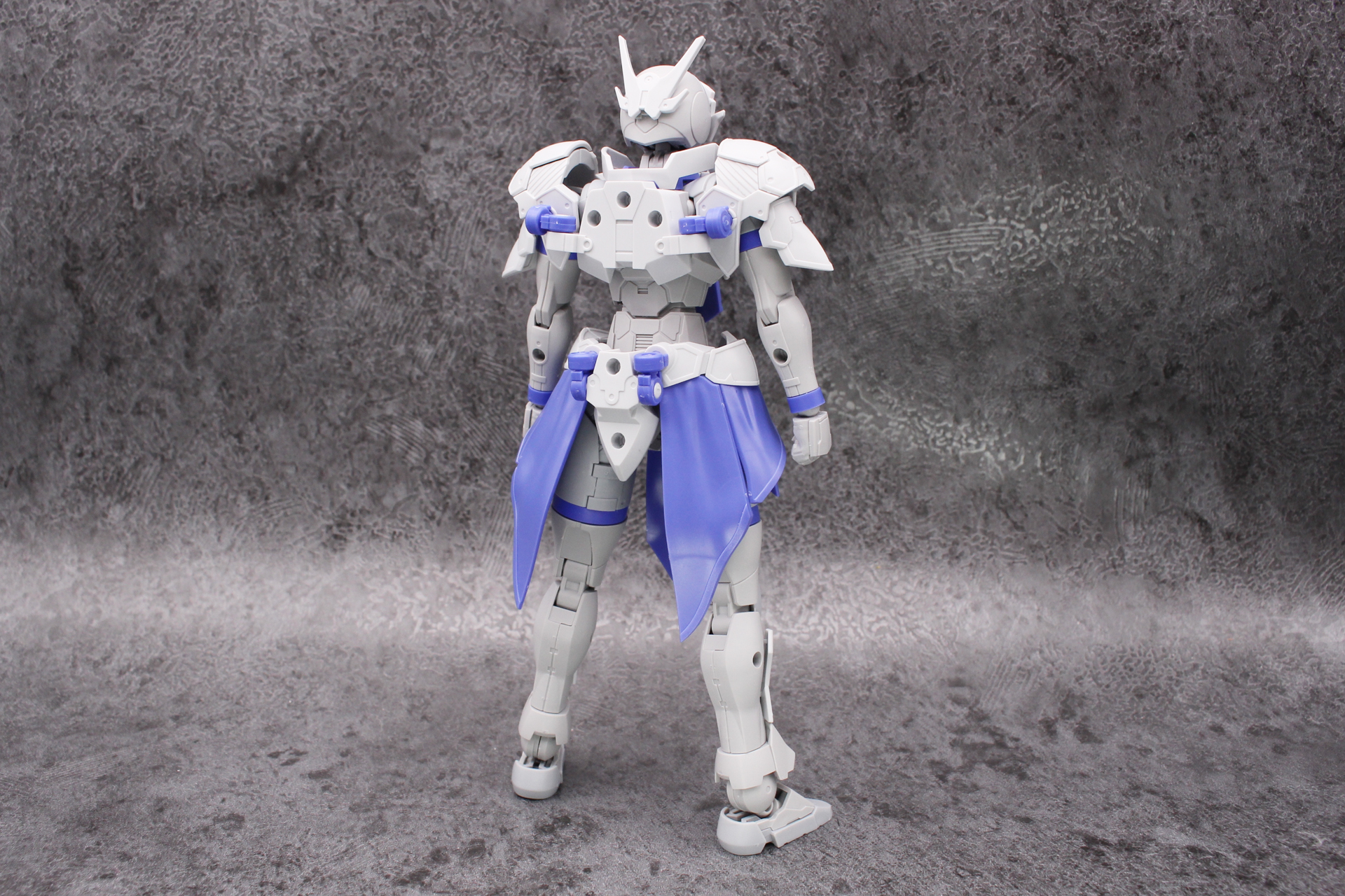 リーベルプリーストが完成。同じ素体のリーベルナイトとはルックスや雰囲気が大きく異なっている