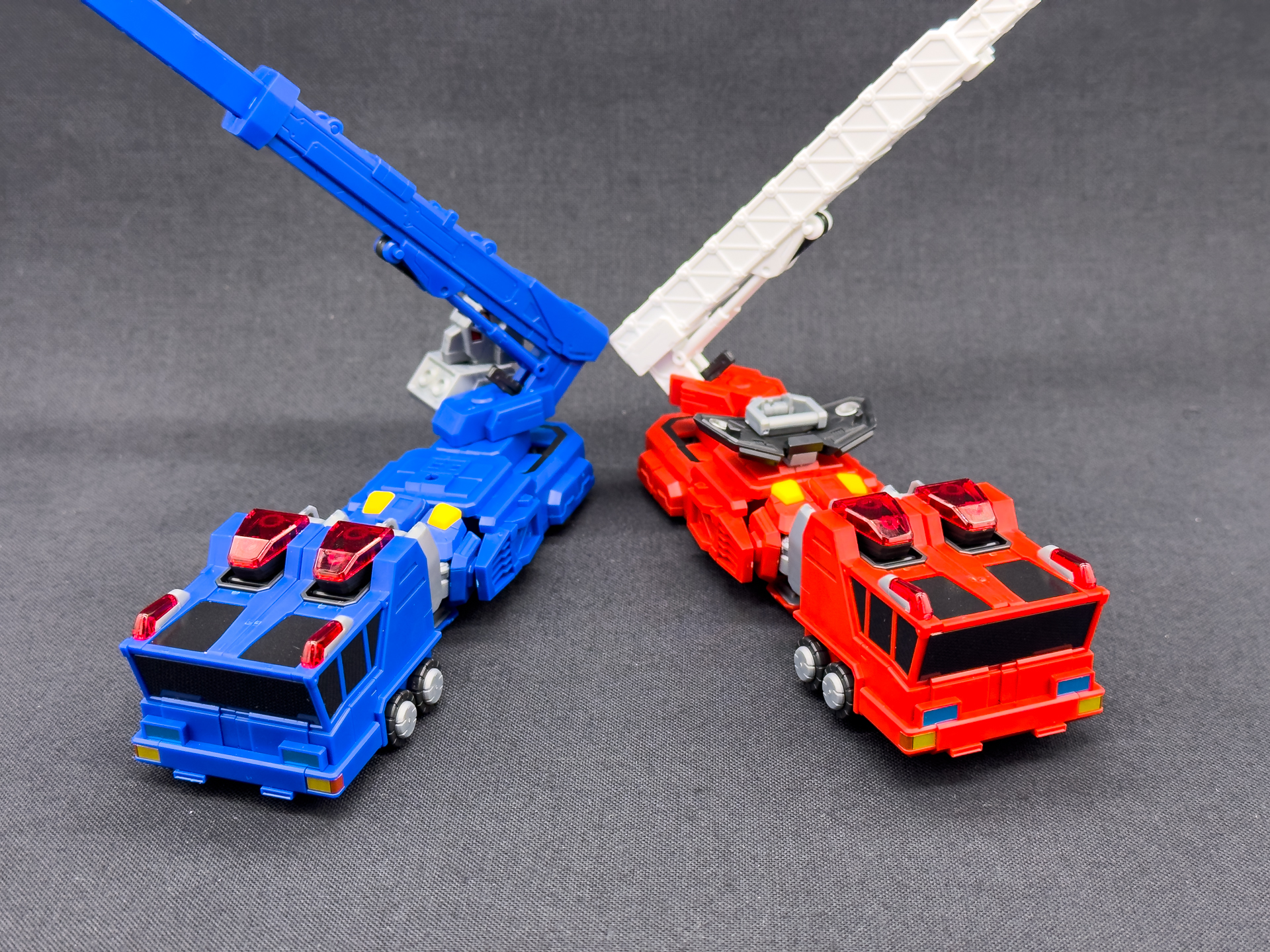 ビークルモード時も最高のプロポーションを再現しています。