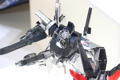 HGデルタザイン　完成品 HG 1/144 デルタザイン│株式会社BANDAI SPIRITS（バンダイ