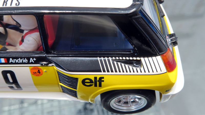 リアタイヤに装備された大型のオーバーフェンダー