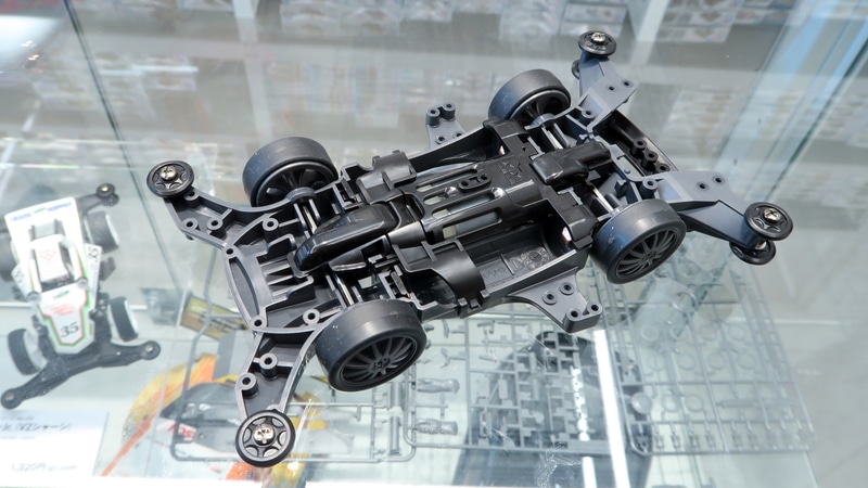 MA（Midship AERO）シャーシ