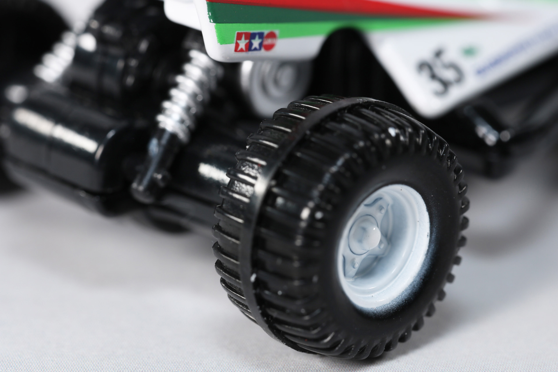 リアのパドルタイヤ