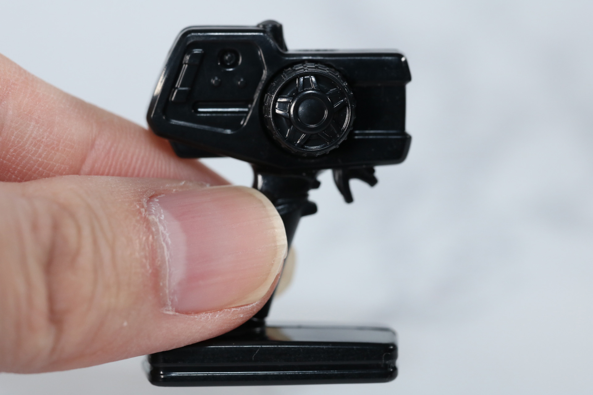 ホイールハンドルは左右に動かすことができる