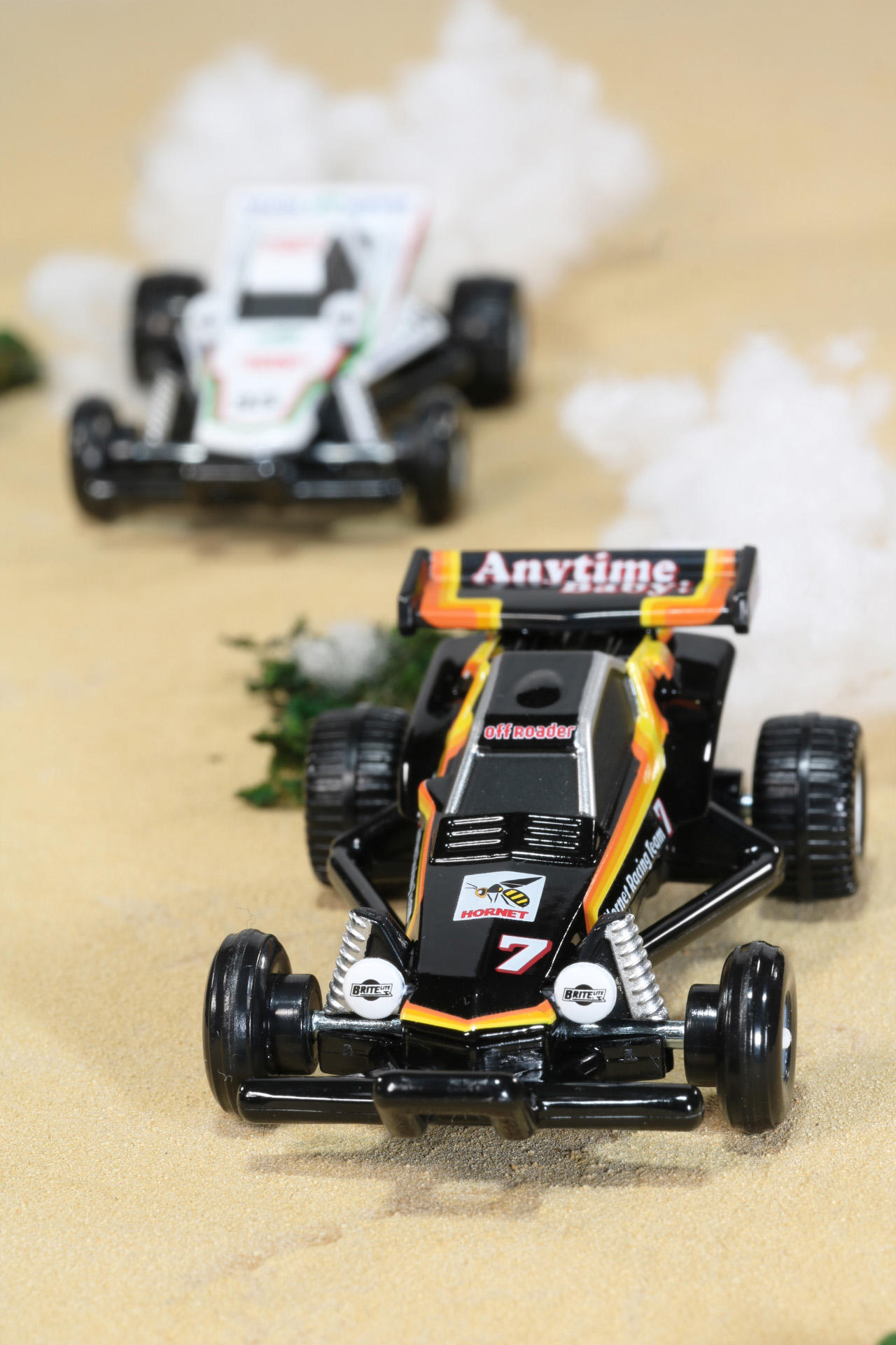 並べてディスプレイすればレース表現もできる