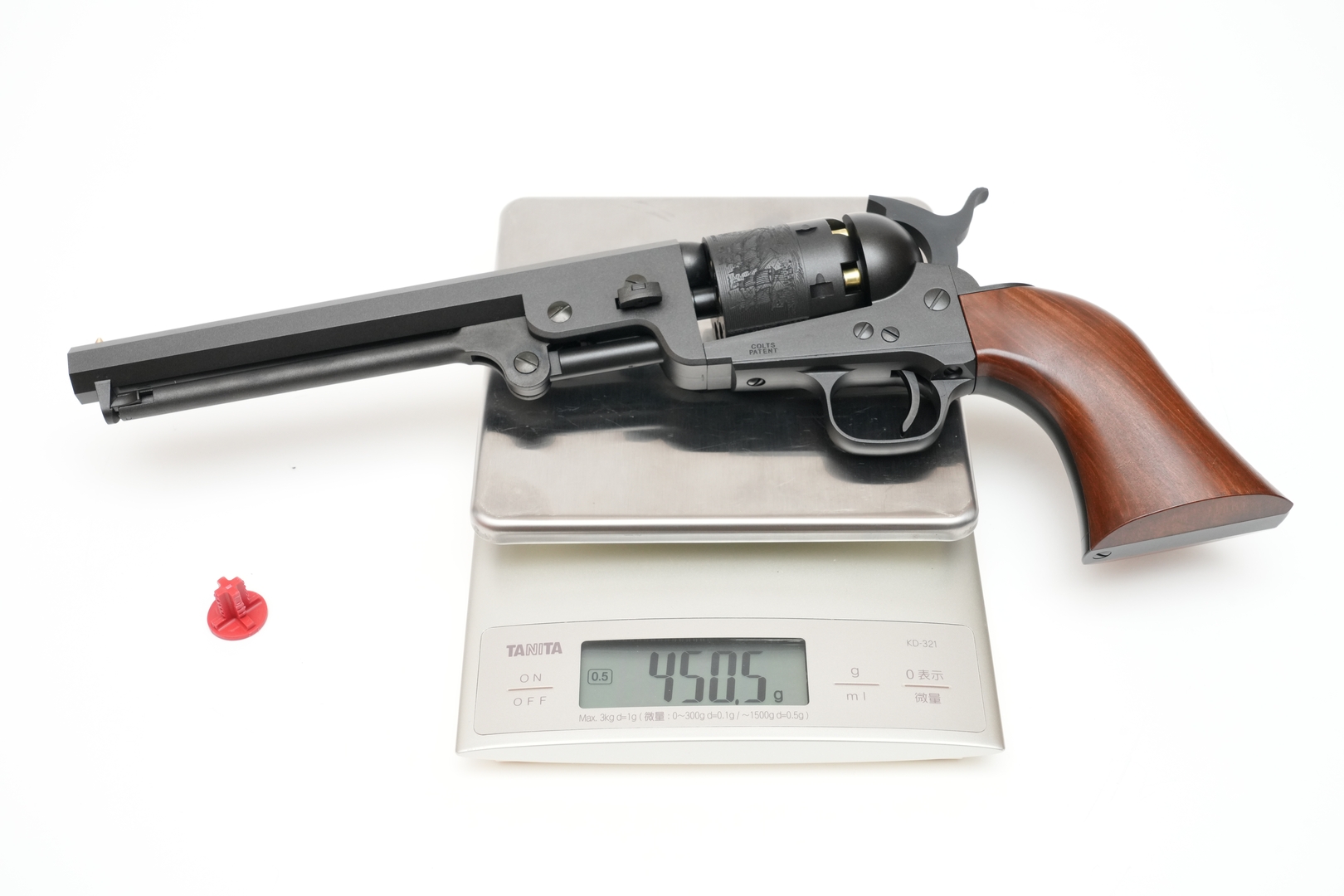 0.12g BB弾を装填しパーカッションキャップを装着した状態の実測重量は450.5g