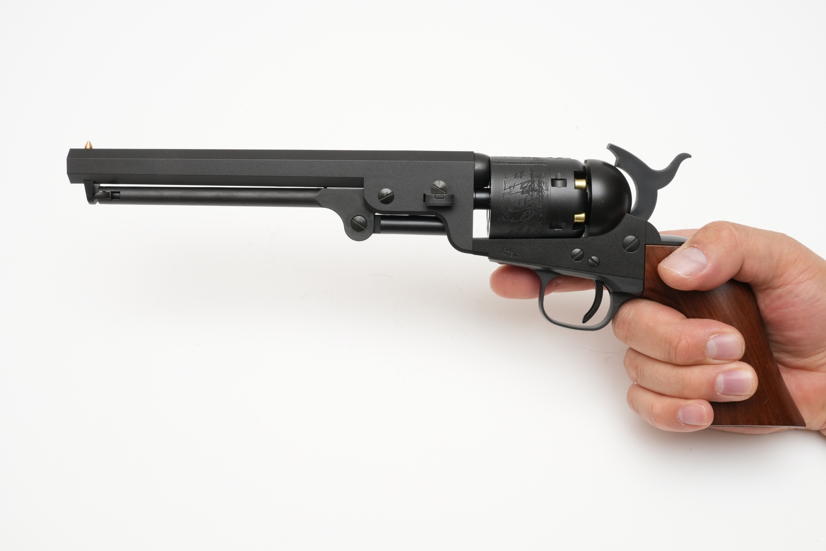 現代の銃とグリップ形状が大きく異なる