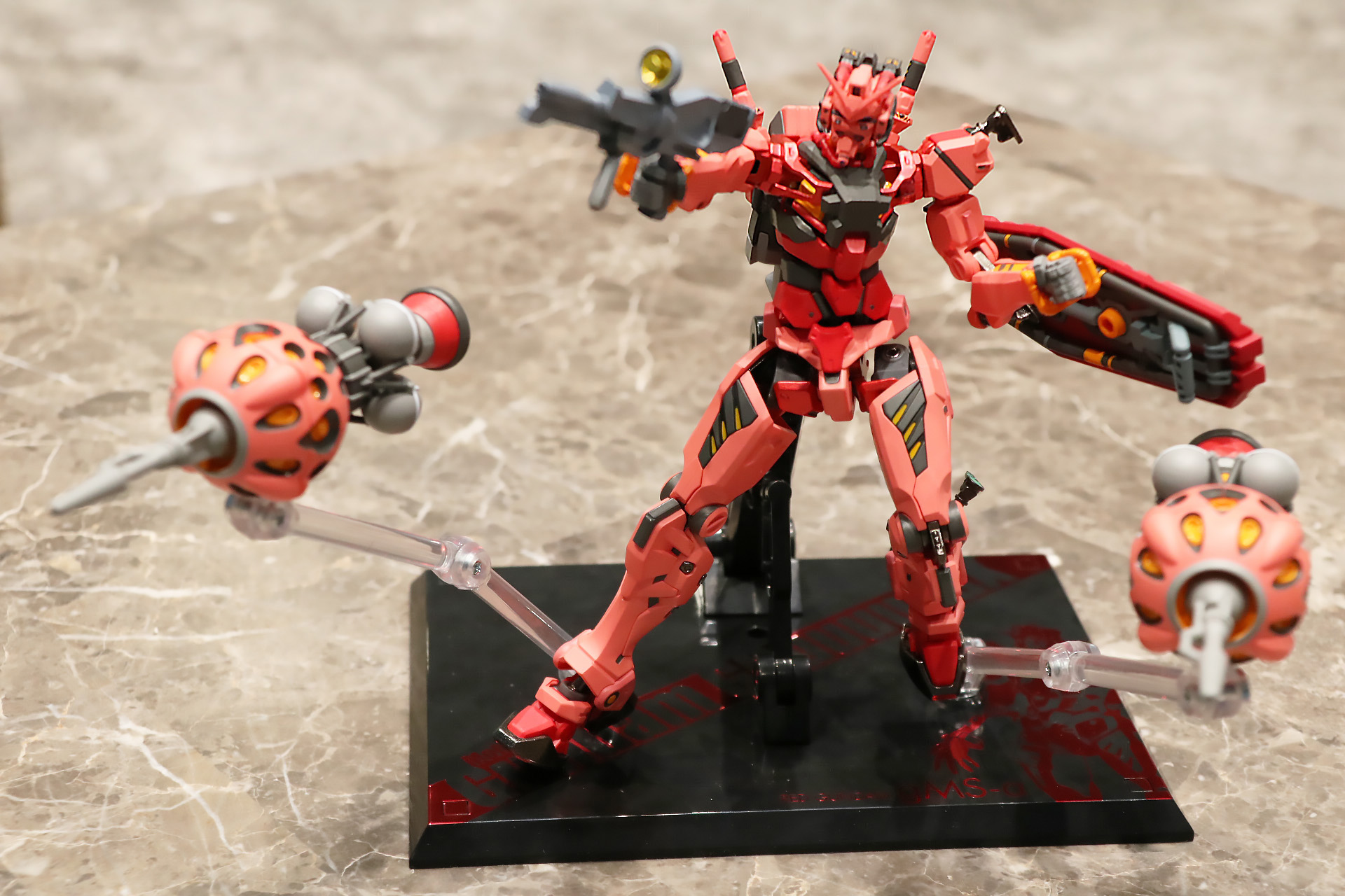 「METAL ROBOT魂＜SIDE MS＞ 赤いガンダム」<br />※画像は試作品を使用しています