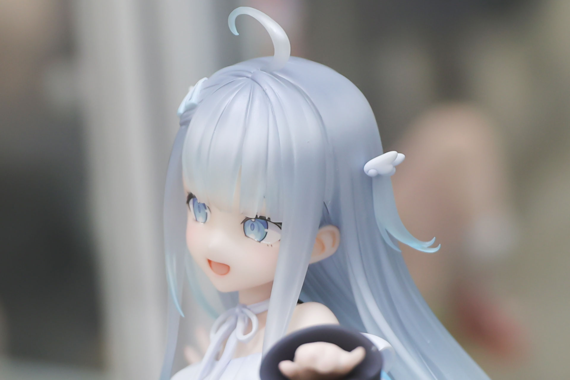 クリアパーツで透き通るような見た目だ