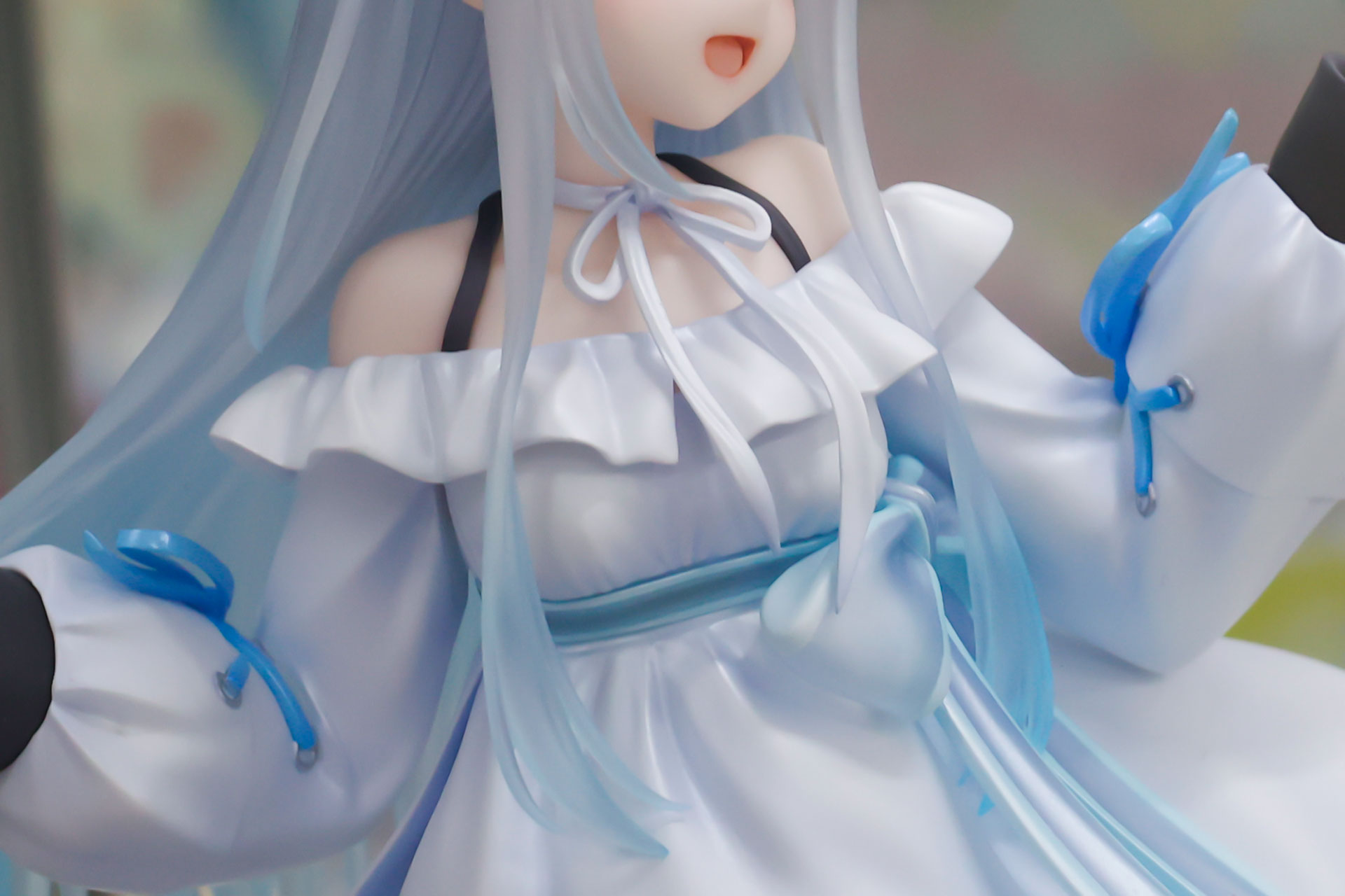 フリルの絶妙なシワも再現されている