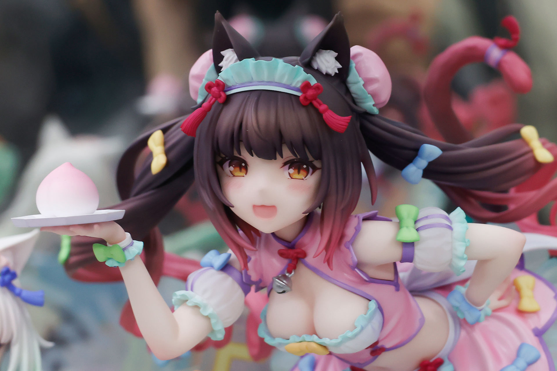 どこか嬉しそうな表情をしたショコラ