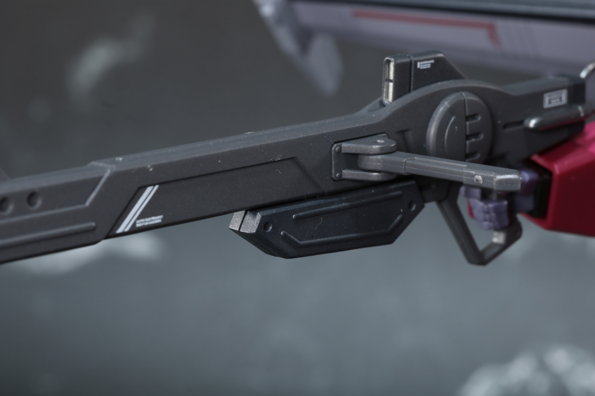 フォアグリップも展開できる