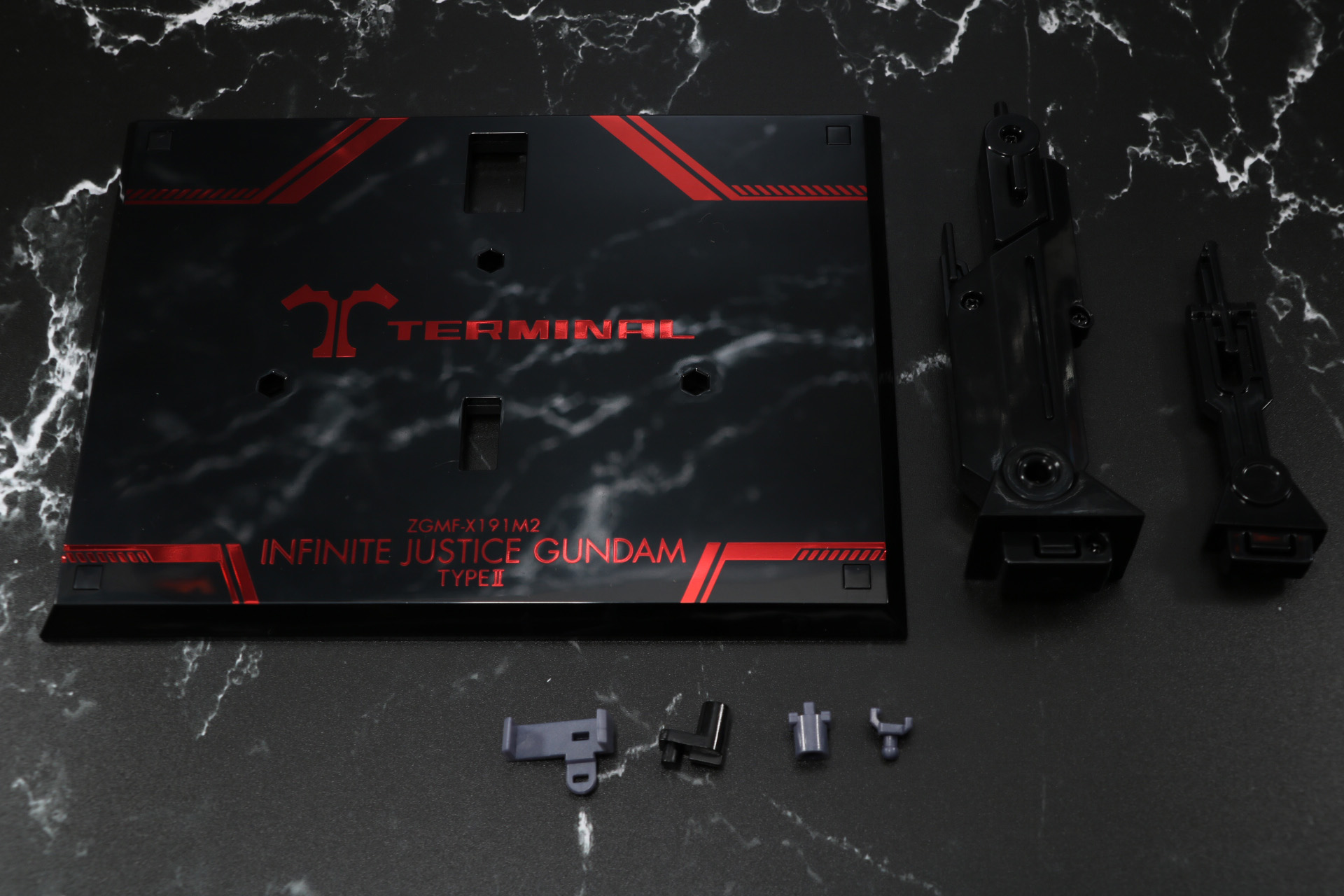 台座、支柱、各種アタッチメントパーツ、ディスプレイジョイント