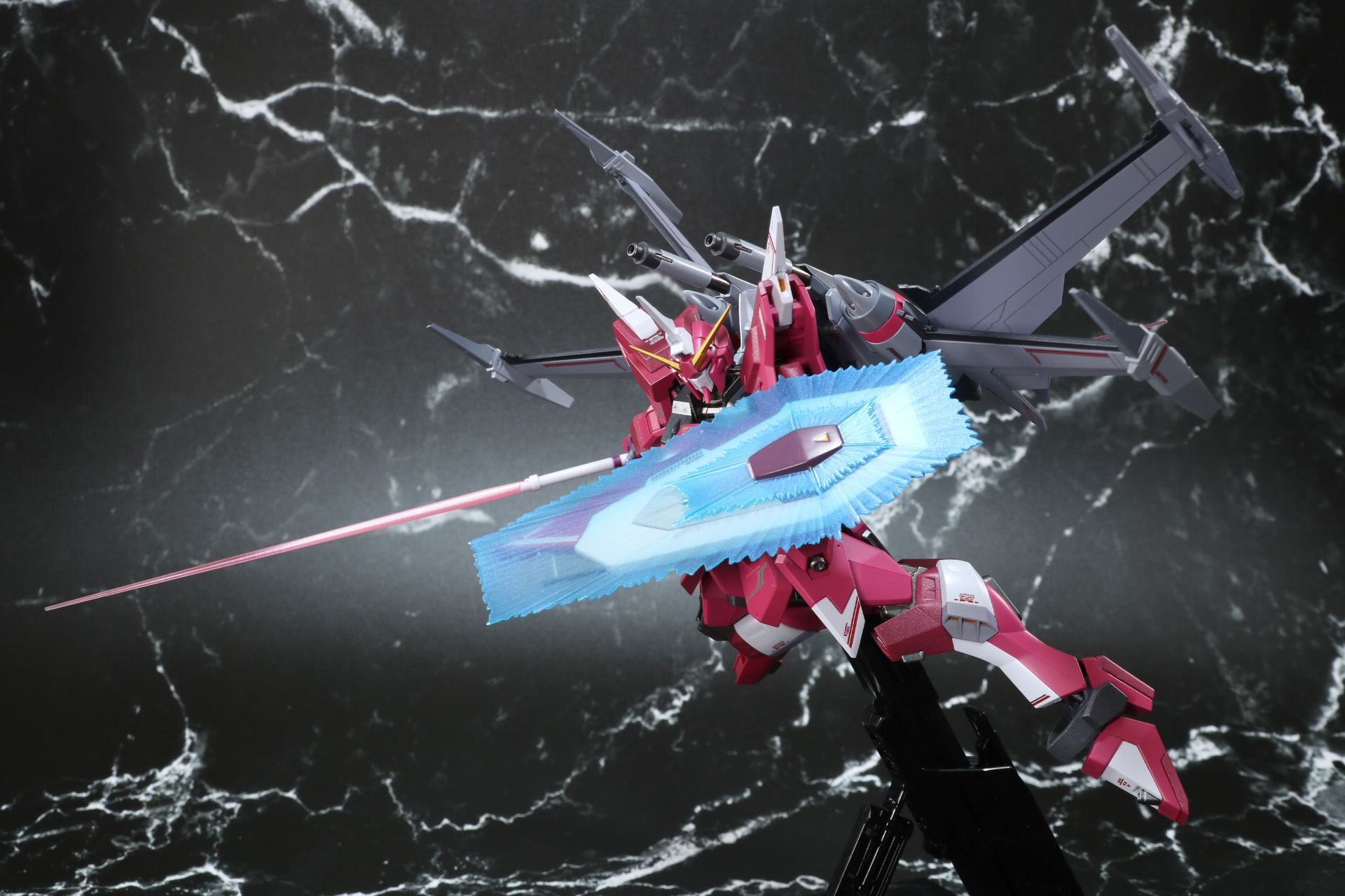 シールドのビームシールド展開も再現可能