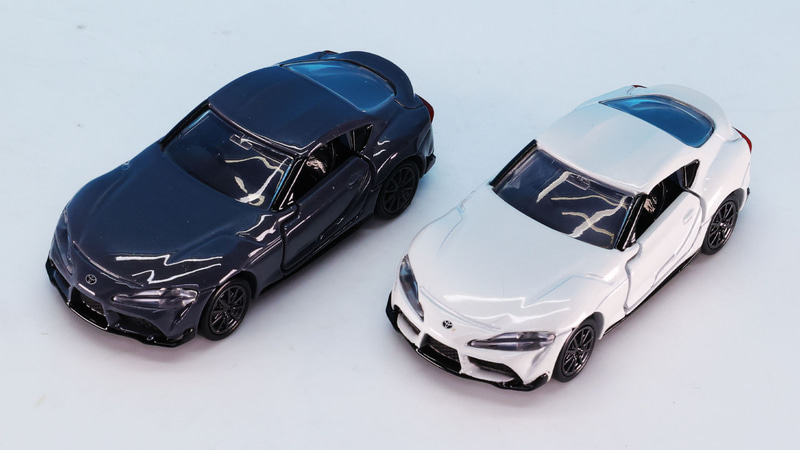 リアのトヨタ、Supra、GRのロゴをプリントで再現！