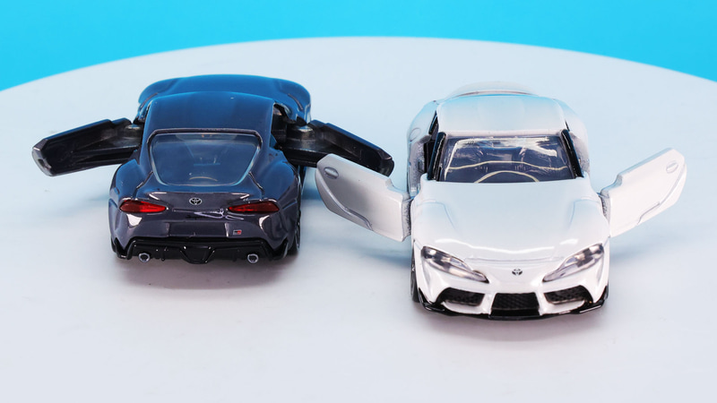 車内もステア、シートなどの内装造形