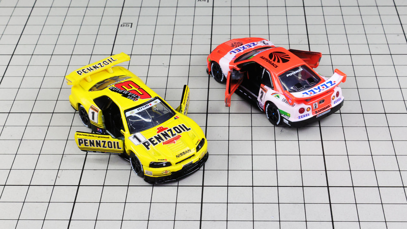 アクション：左右ドア開閉