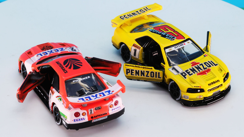 左右ドア開閉のアクションがあります