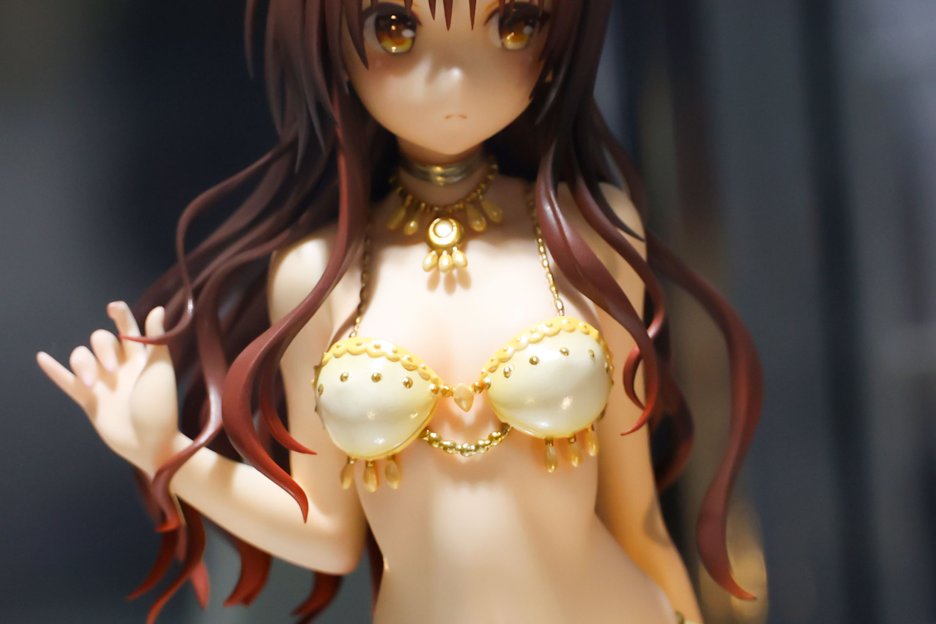 ひとつひとつの装飾品も手抜かりなく作り込まれている