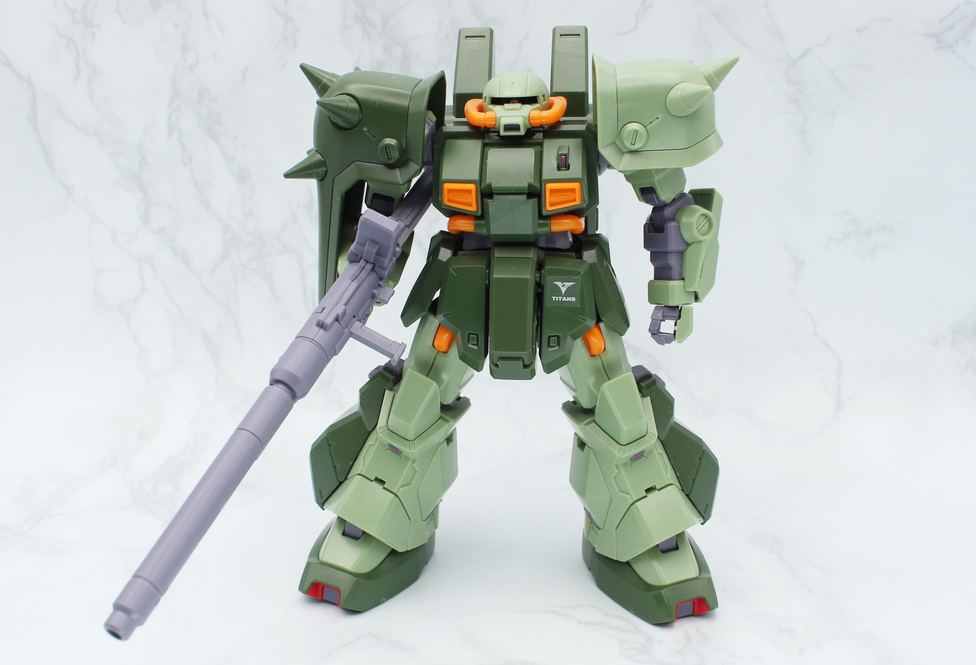 「HG 1/144 ハイザック・カスタム（A.O.Z RE-BOOT版）」。2024年12月20日発送（1次予約分）。価格は3,080円。プレミアムバンダイ販売商品