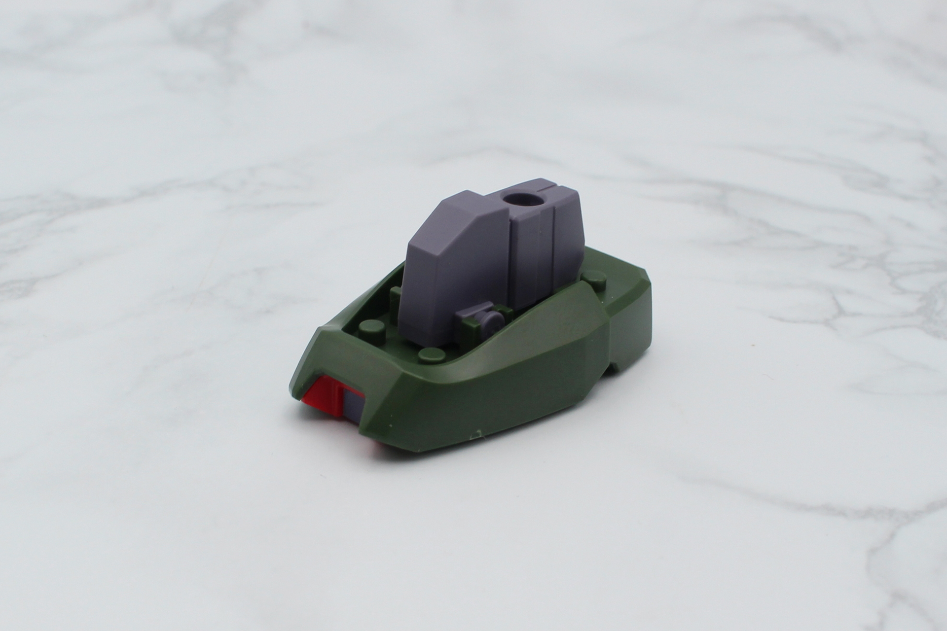 足首のブロックと装甲を取り付ける