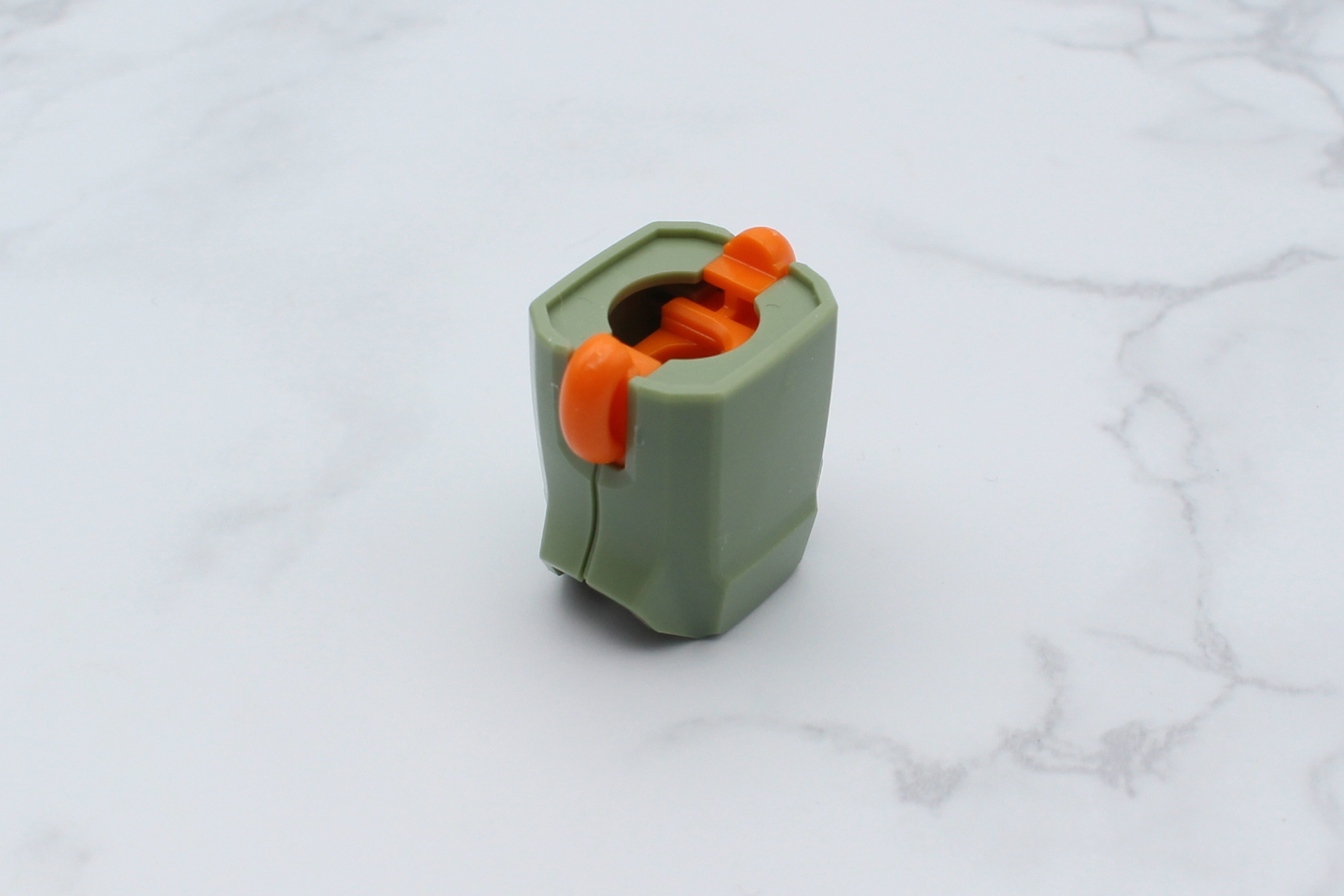 太ももを組み立てる