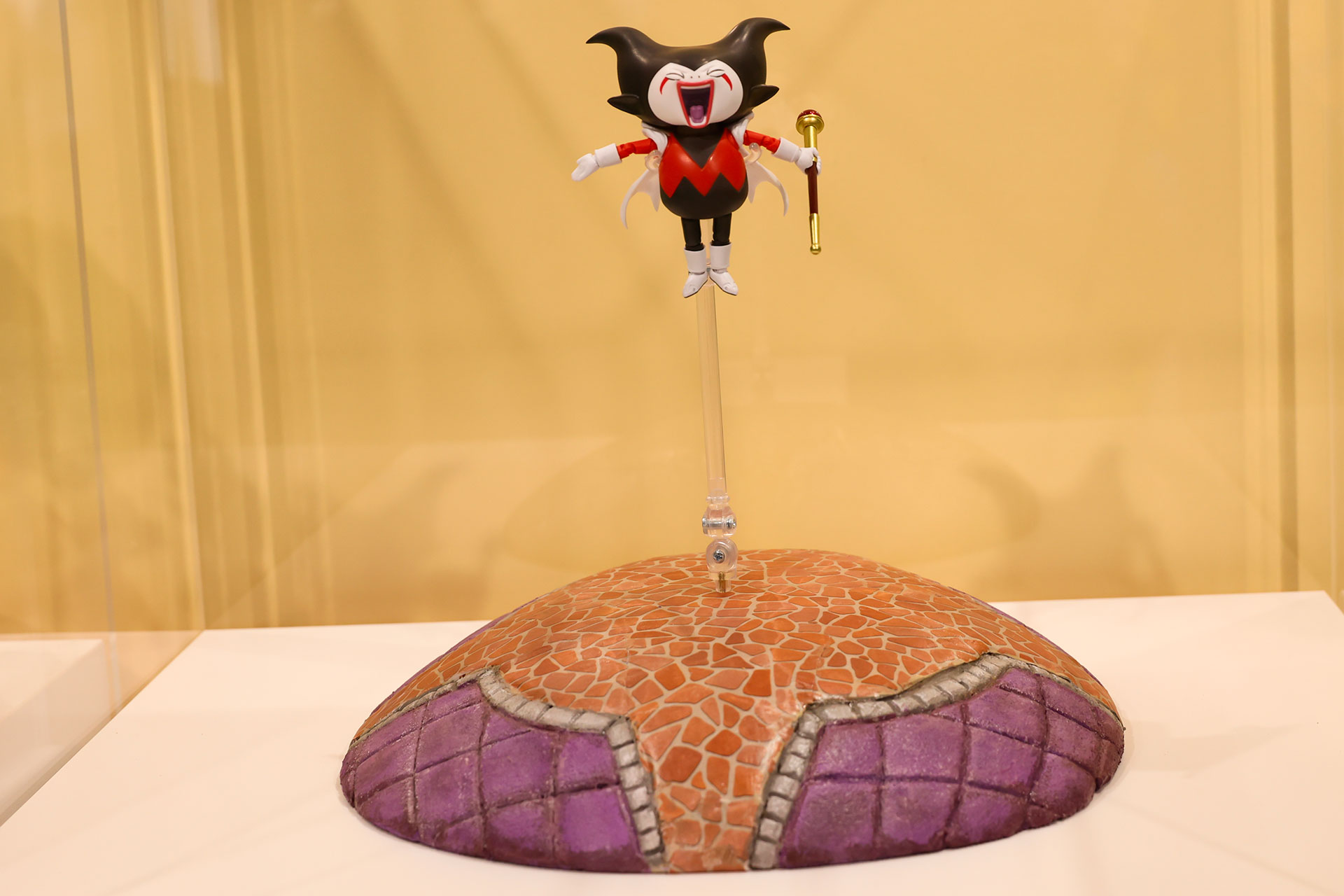「ジャンプフェスタ2025」でも展示されていた「S.H.Figuarts キング・ゴマー」が飾られていた