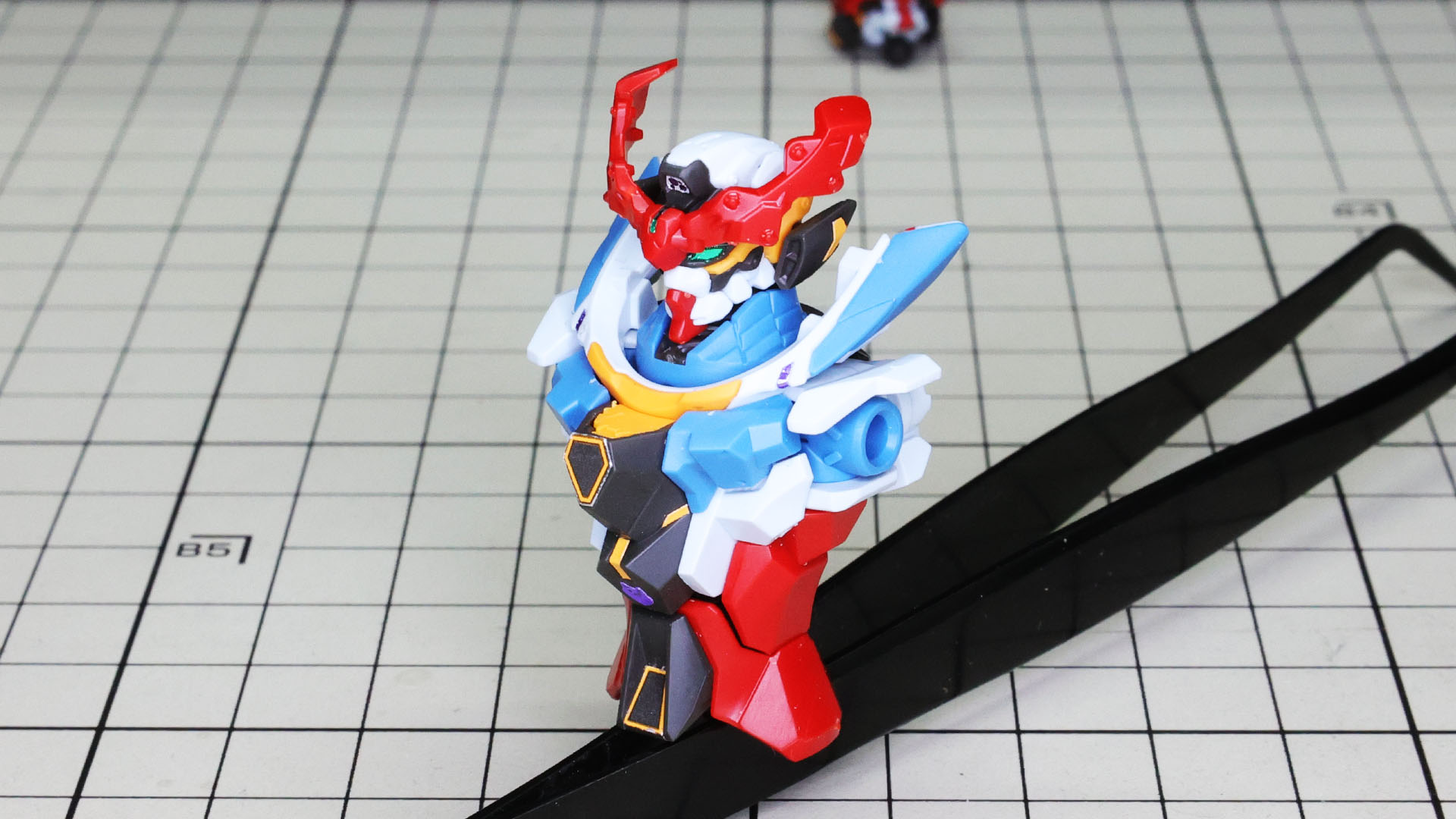 みっちりディテールのボディ完成！ウェストの細さが際立ちます