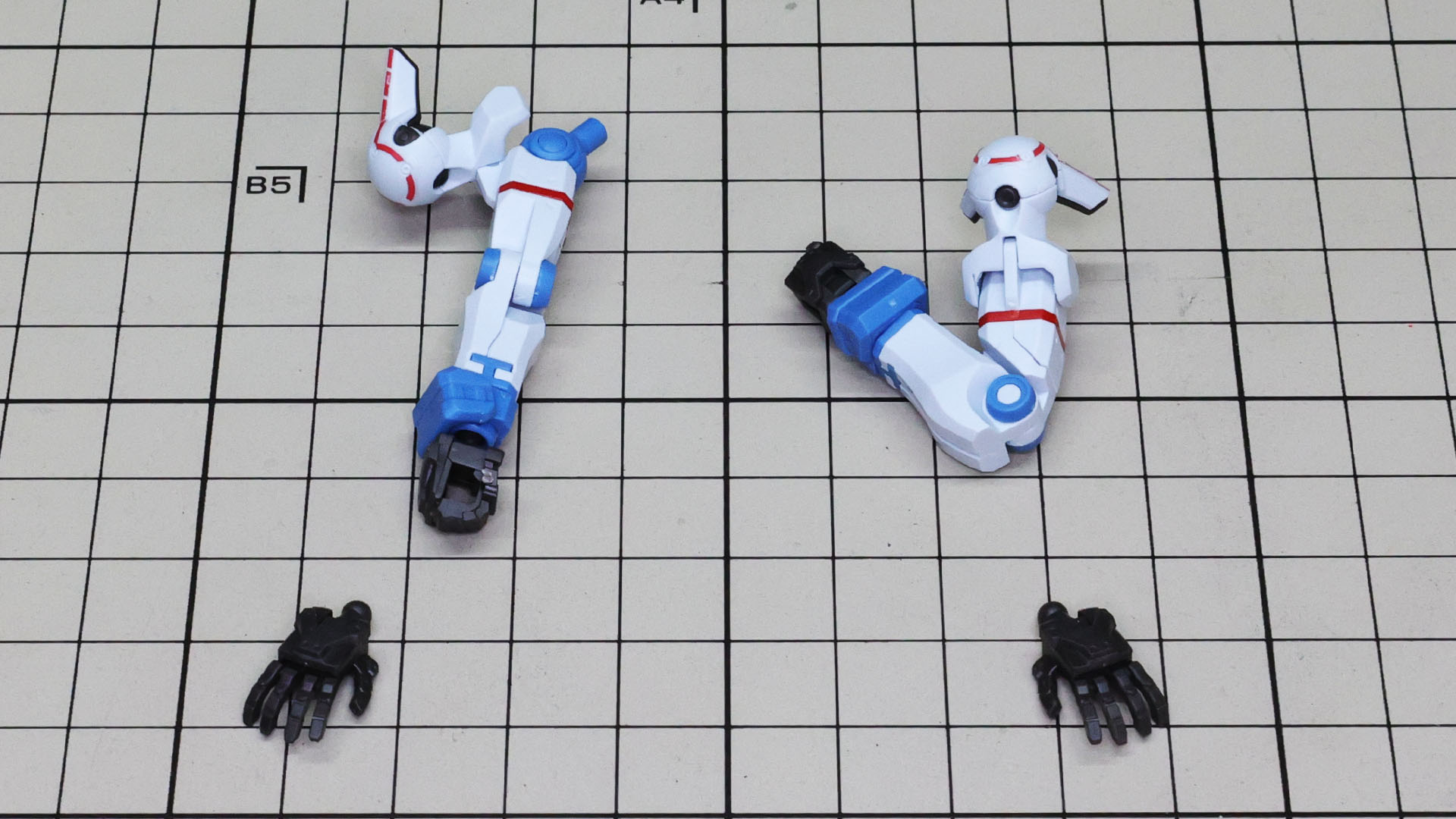 片持ち関節の肘の可動性能はこの通りで必要十分な感じです