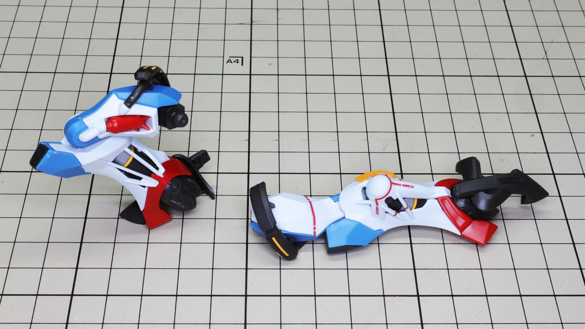 可動性能もこの通り。ソールの可動性能の高さが素晴らしいです