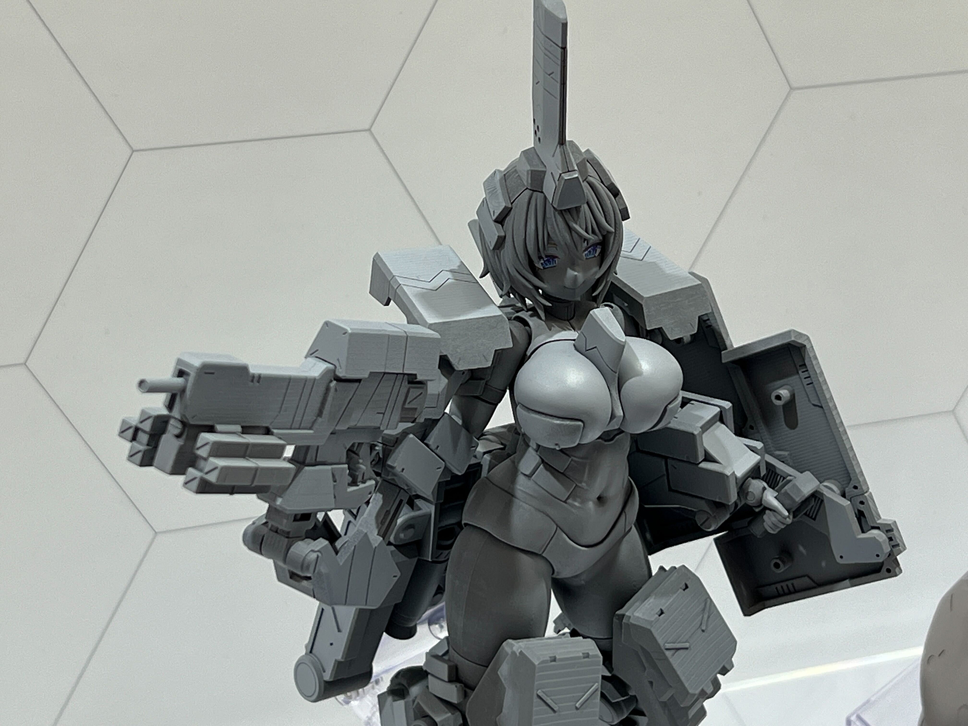 「フレームアームズ・ガール 輝槌・甲」、発売日・価格未定