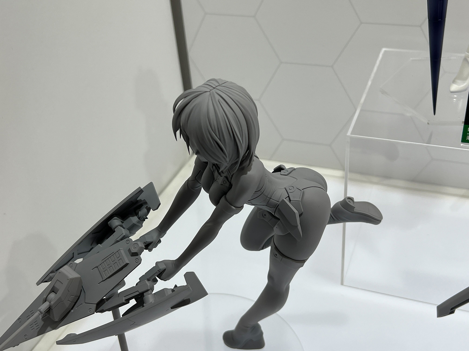 「金剛(仮)」、こちらもフィギュア。発売日・価格未定