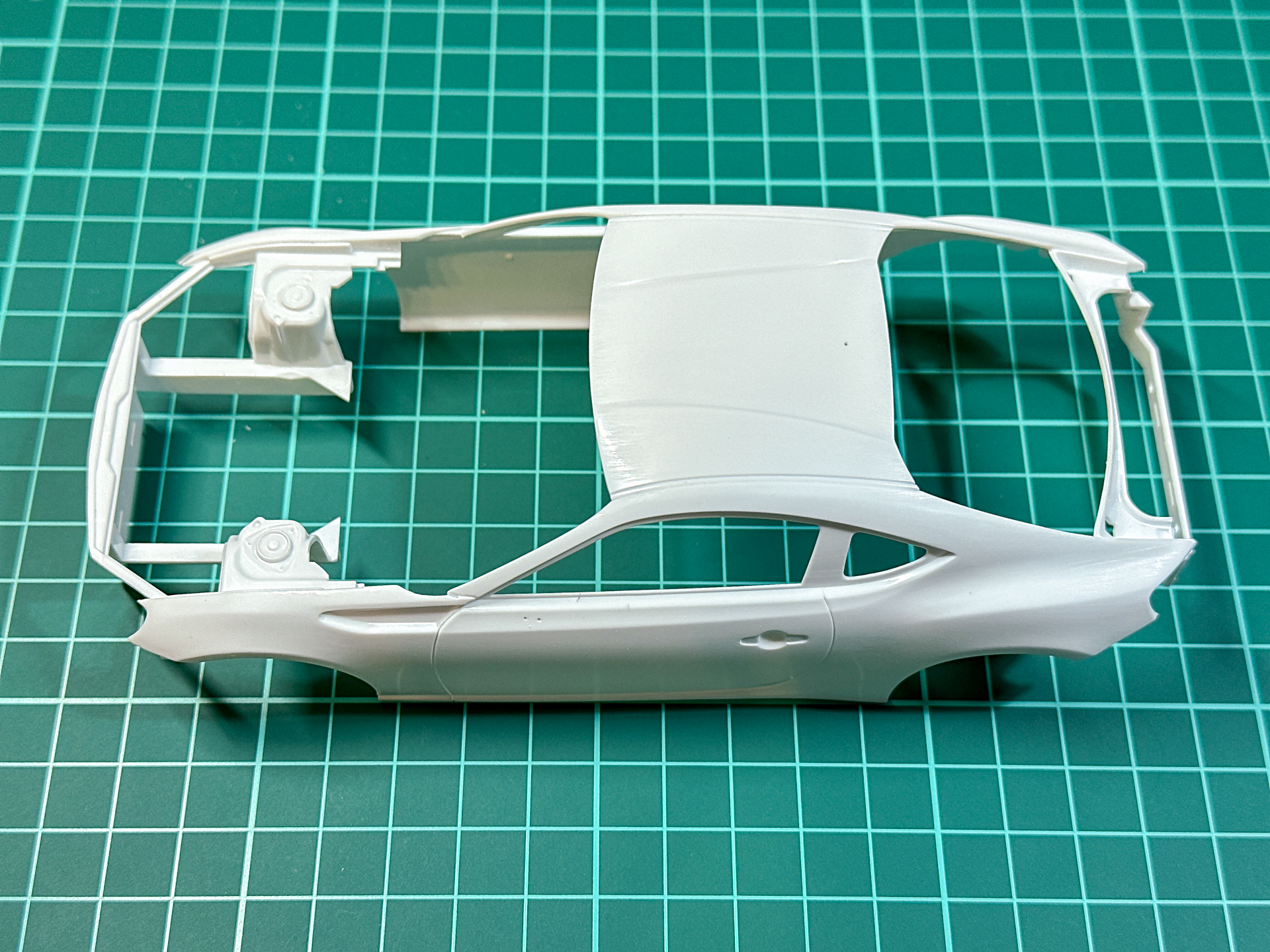 表面処理が完了したボディ。つや消し状態に仕上がりました。