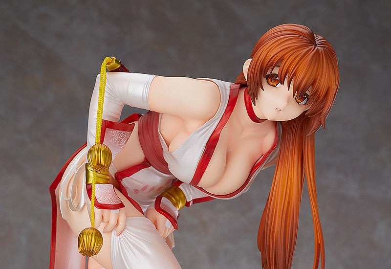 マックスファクトリー「霞 C2ver. Refined Edition」。画像は2019年に発売されたリニューアルバージョンだが、2004年にこの造形とデザインの完成品フィギュアが発売されたことで、「美少女フィギュア」への注目が大きく高まった