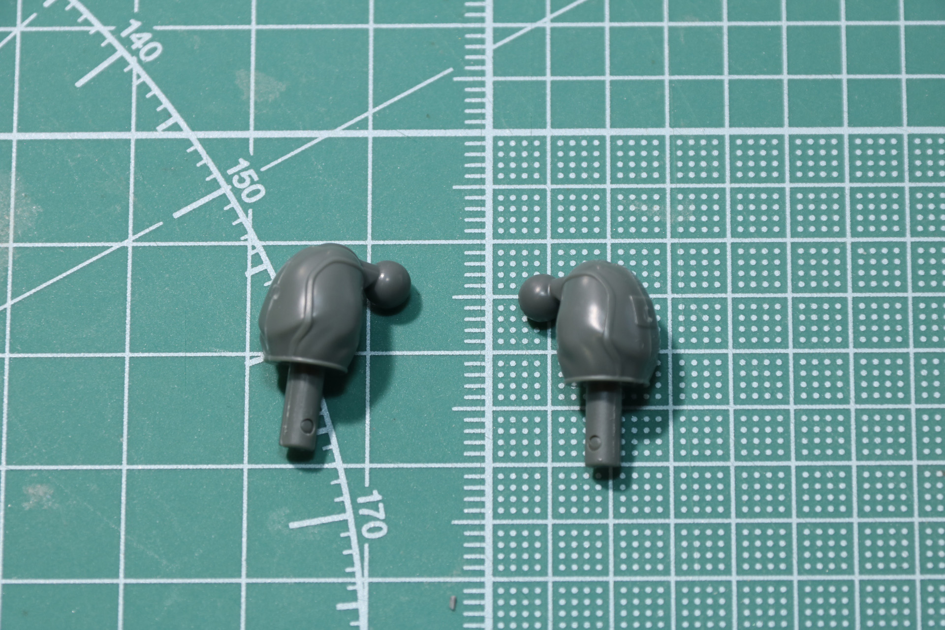 肩部の組み立て