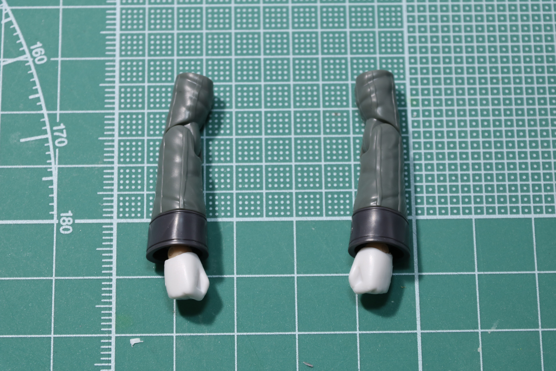 服腕の組み立て